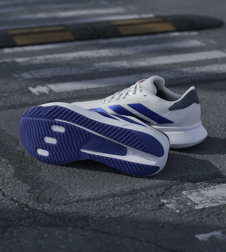 حذاء جري دورامو إس إل 2 مخطط برباط