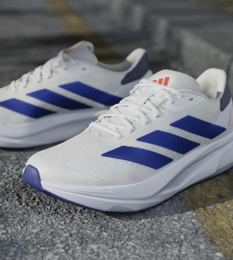 حذاء جري دورامو إس إل 2 مخطط برباط