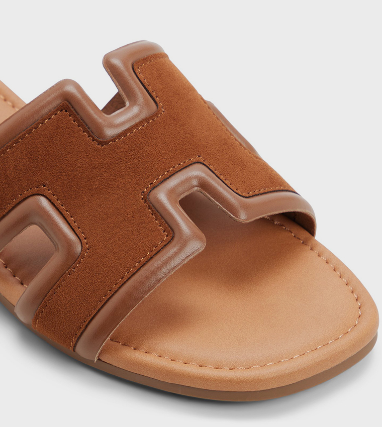 كول ات سبرنج  الصنادل المسطحة - بني  Flat Sandals