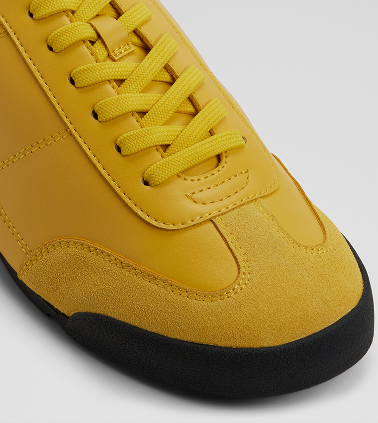 KICKOFF Solid Lace-Up Shoes