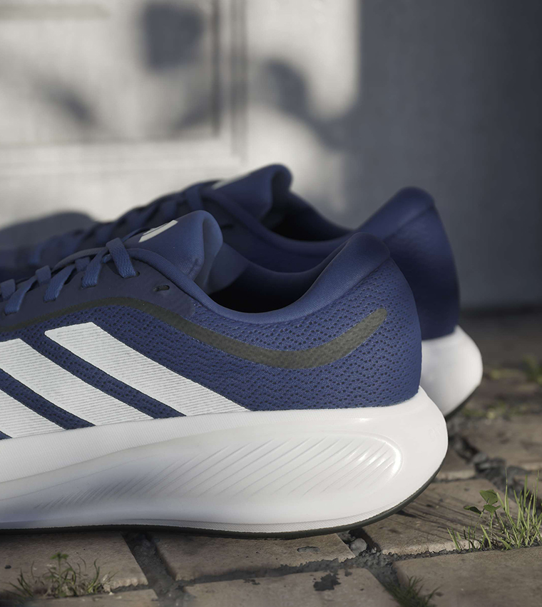 RESPONSE RUNNER 2 Stripe Detail Lace-Up Shoes