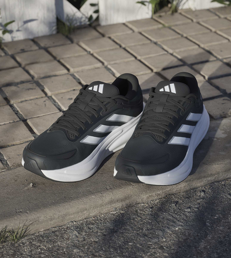 RESPONSE 2 Stripe Detail Running Shoes