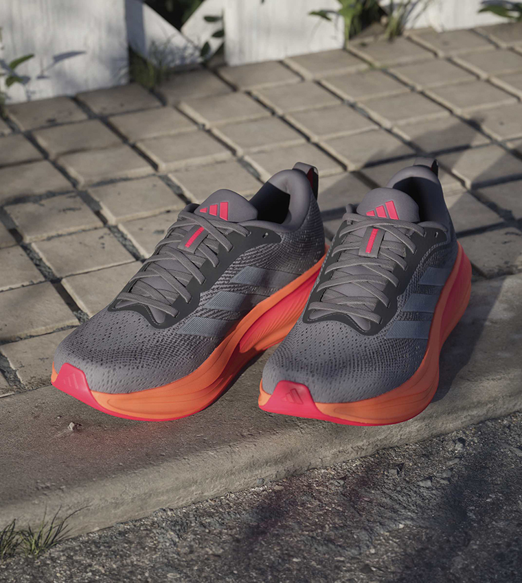 RESPONSE PACE Stripe Detail Running Shoes