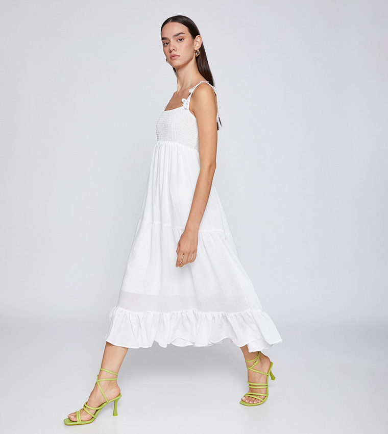 فستان ماكسي بحمالات 