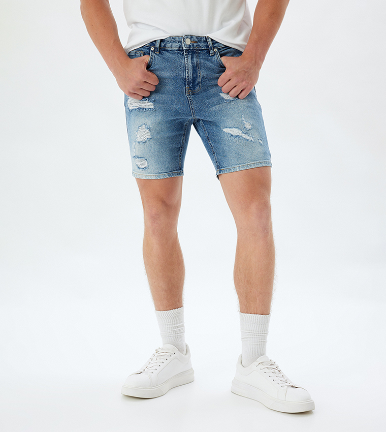 شورت جينز ضيق 