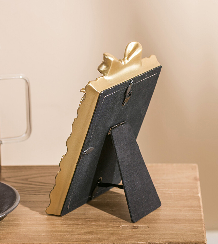 Bow Figured Frame, 20cm