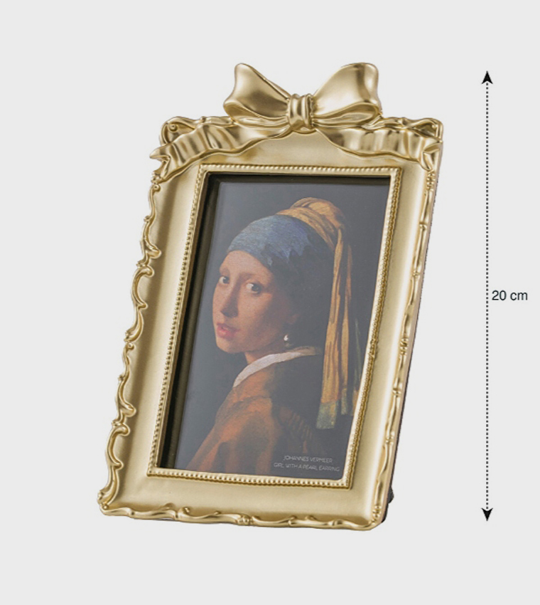 Bow Figured Frame, 20cm