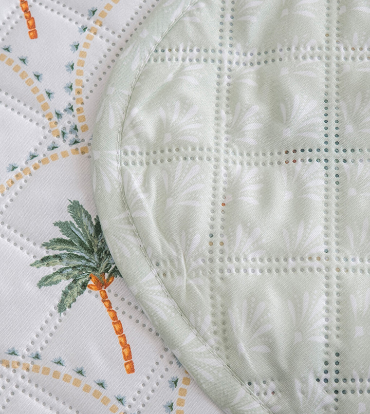 Patterned Double Bedspread