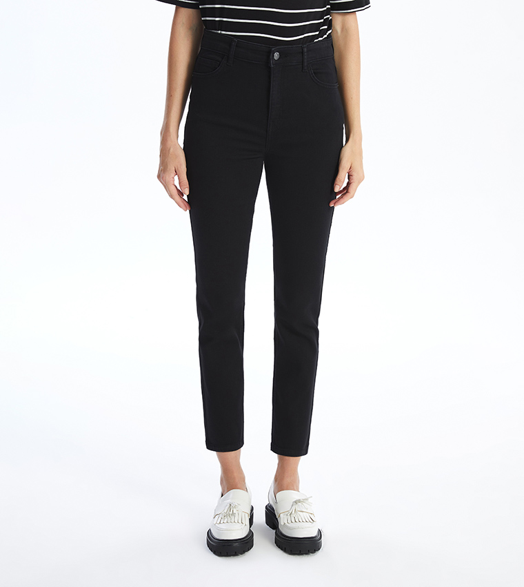 Solid Slim Fit Jeans