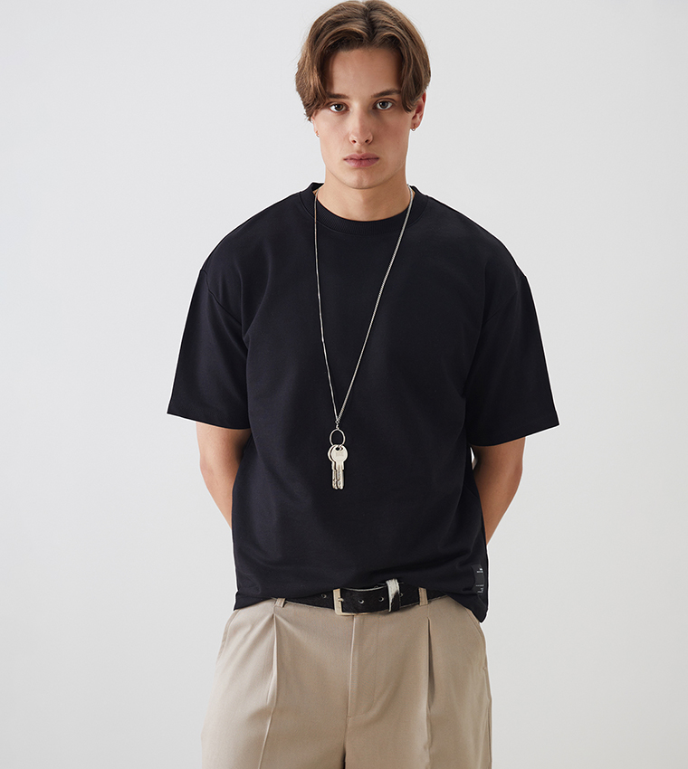 اٍل سي واي كيكي  تيشيرتات بياقة دائرية  - أسود Round Neck T-Shirts