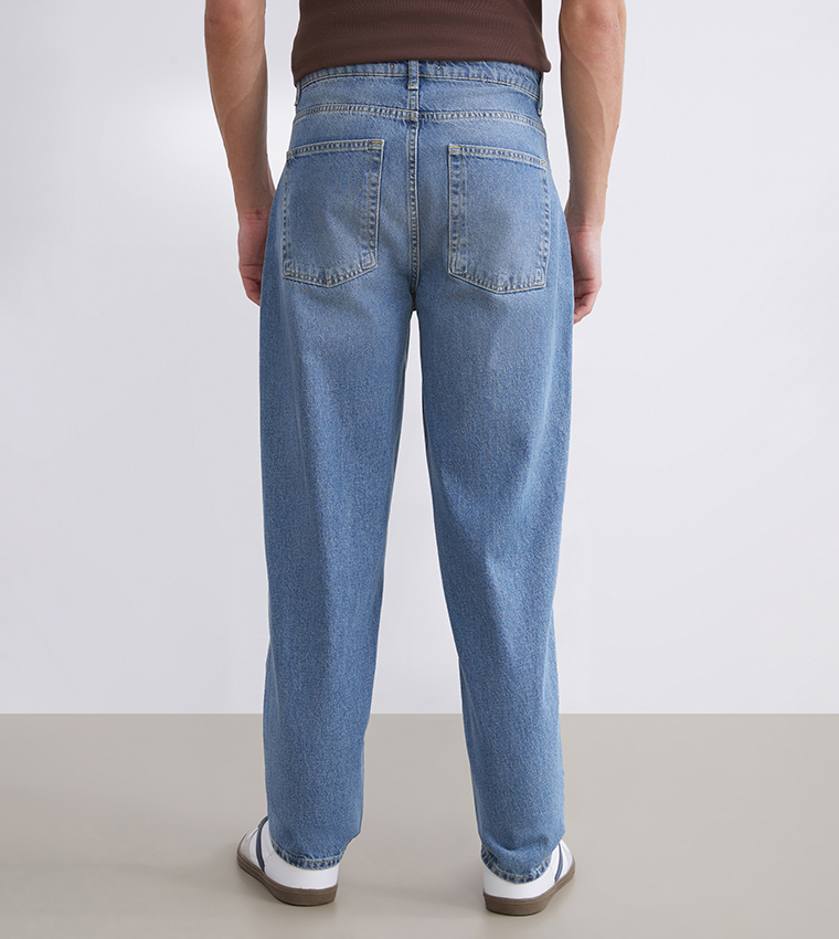 Washed Mid Rise Baggy Fit Jeans