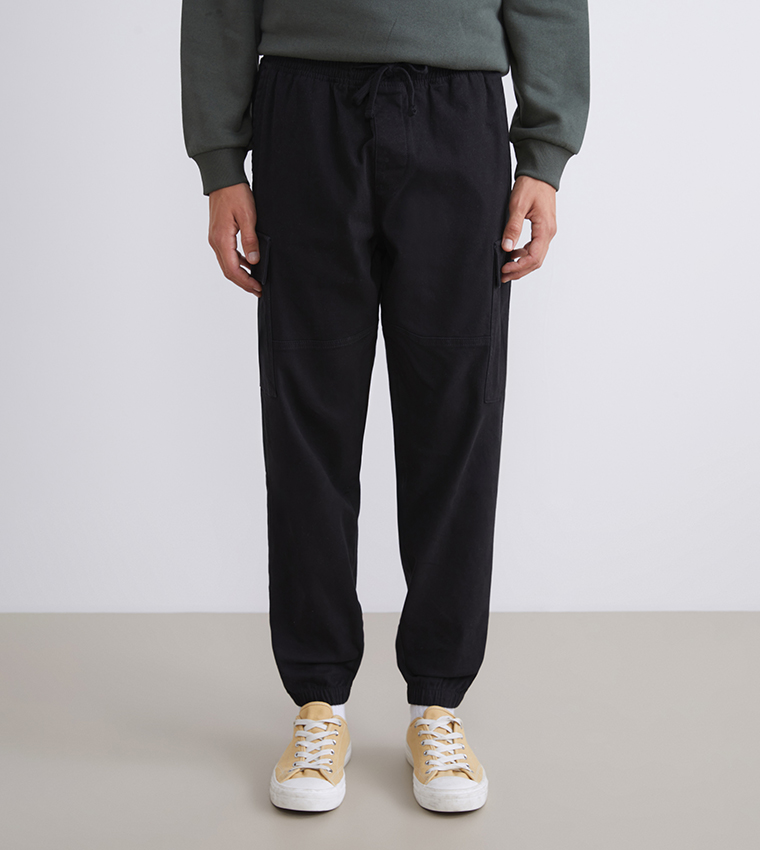 Mid Rise Slim Fit Cargo Trousers