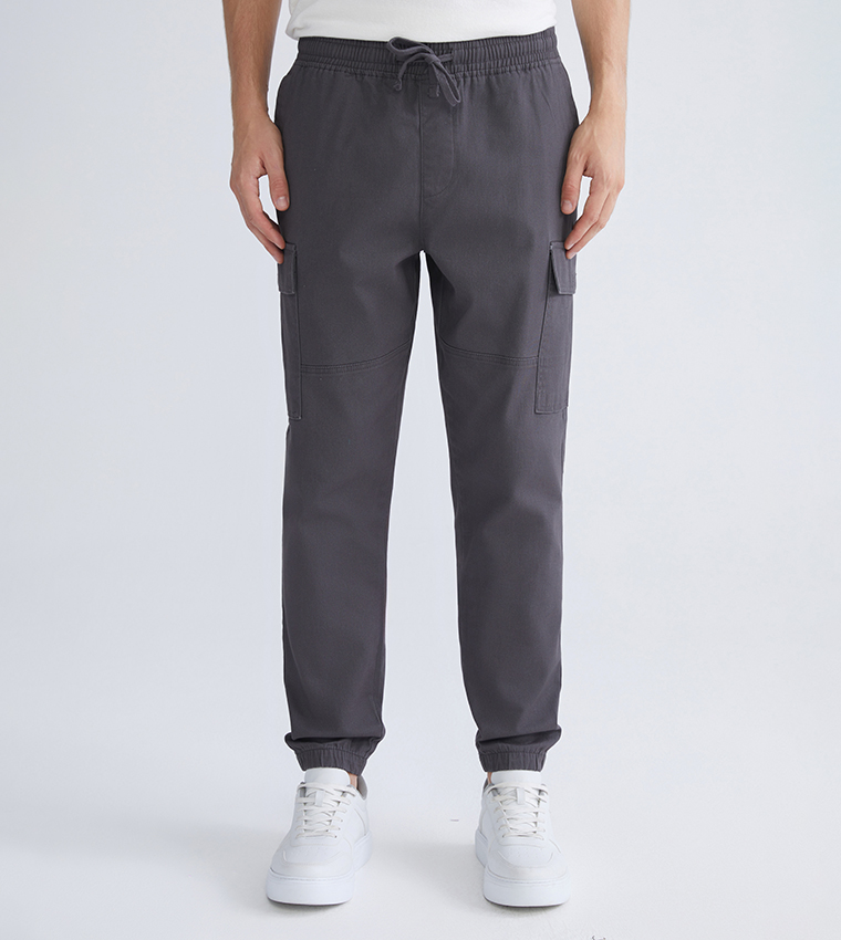 Mid Rise Slim Fit Cargo Trousers