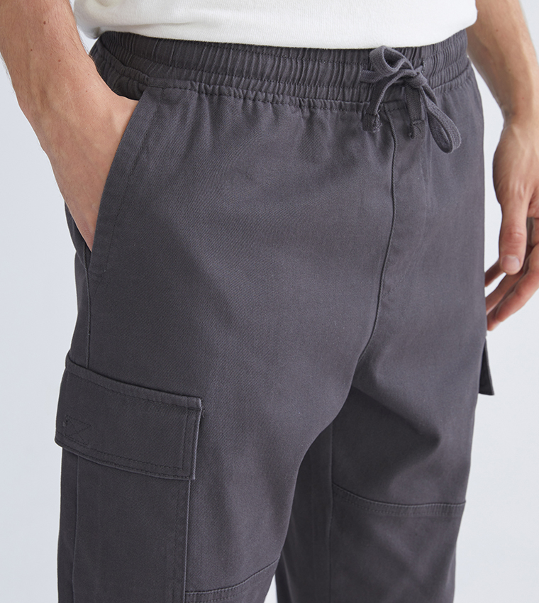 Mid Rise Slim Fit Cargo Trousers