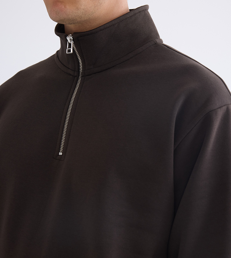Half-Zipper High Neck Sweatshirt