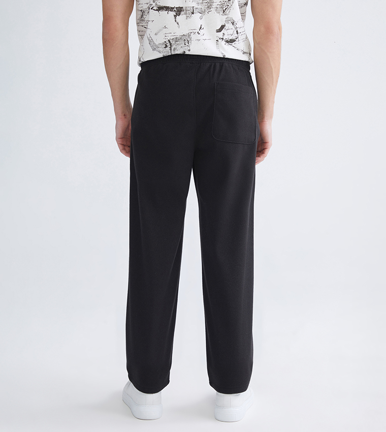Solid Mid-Rise Casual Trousers
