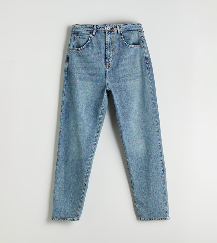 جينز واسع مغسول 