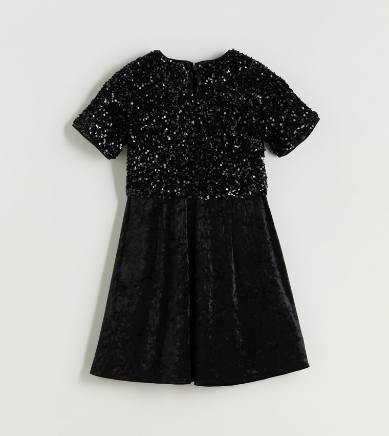 فستان فلير ترتر بياقة مستديرة 