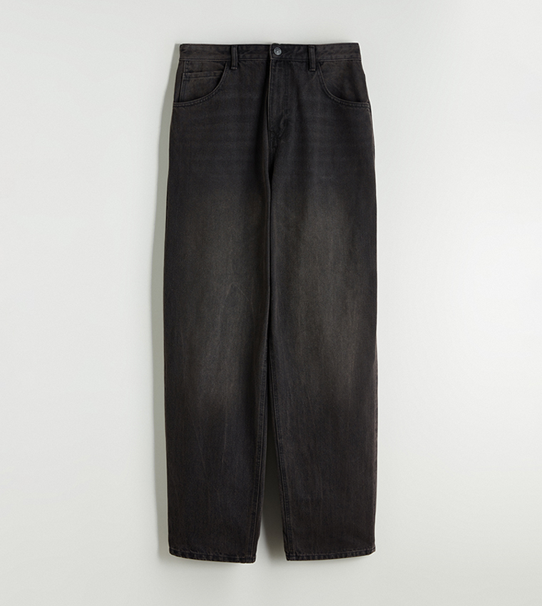 Washed Mid-Rise Straight Fit Jeans