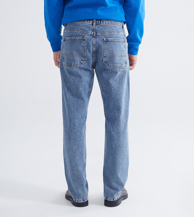 700 Faded Straight Fit Jeans