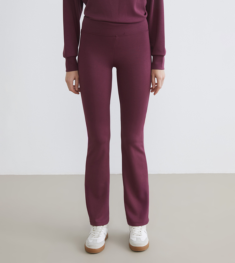 بنطال رياضي نسائي سادة بخصر مرن 