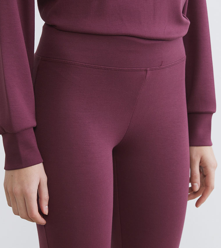 بنطال رياضي نسائي سادة بخصر مرن 