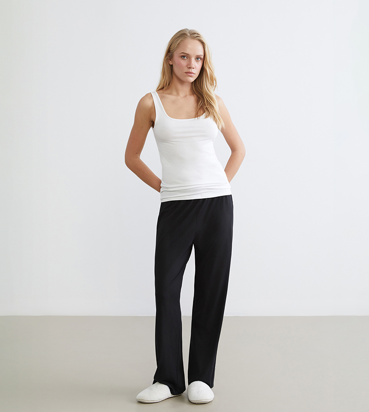 Solid U Neck Tank Top