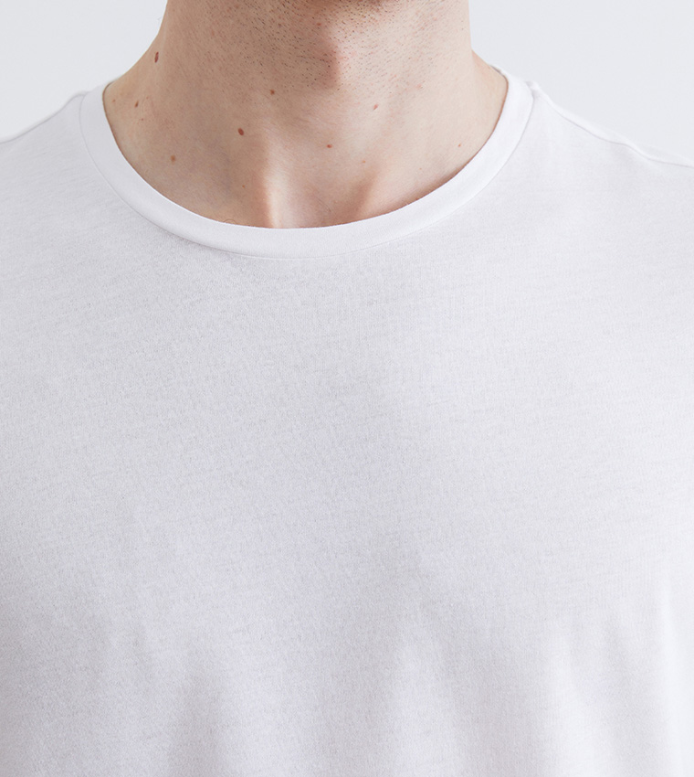 Solid Crew Neck T-Shirt