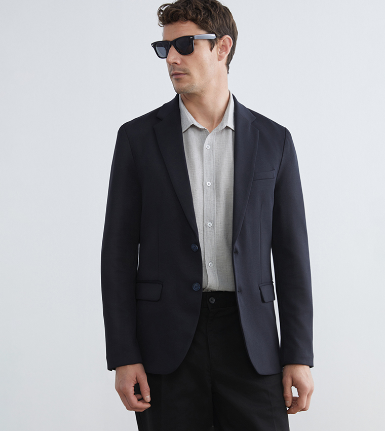 Solid Single Breasted Slim Fit Blazer