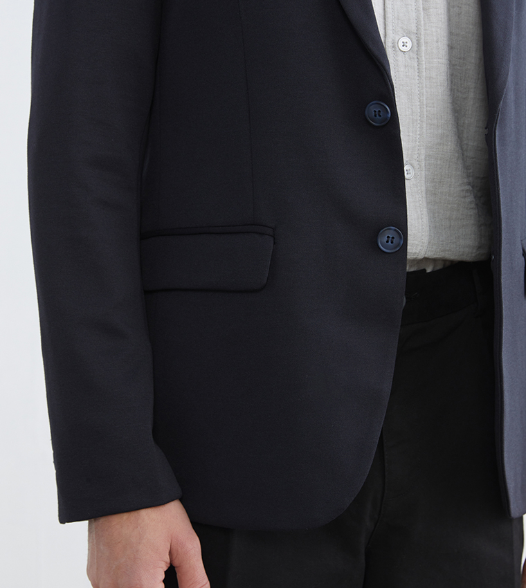 Solid Single Breasted Slim Fit Blazer