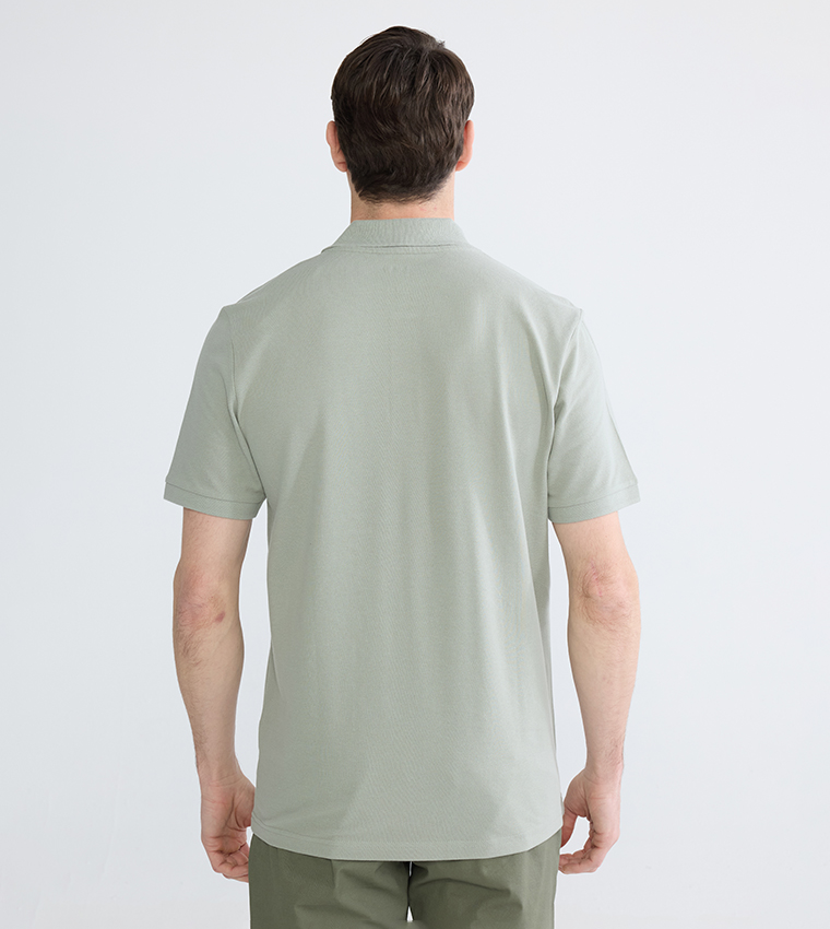 تيشيرت بولو بكم قصير 