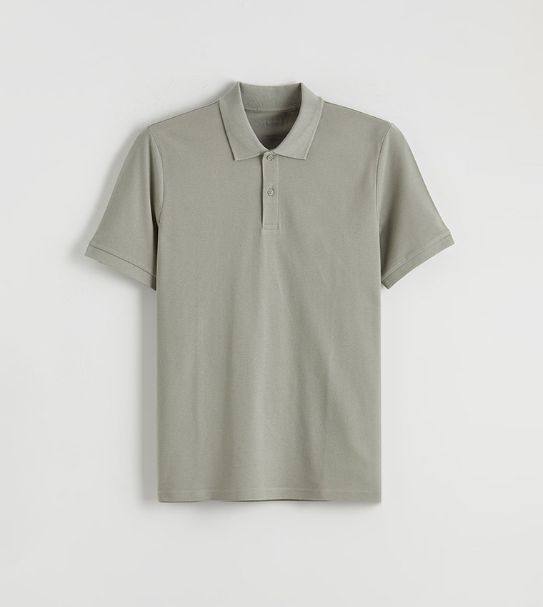 تيشيرت بولو بكم قصير 