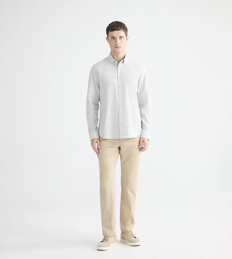 Solid Button-Down Collar Slim Fit Oxford Shirt