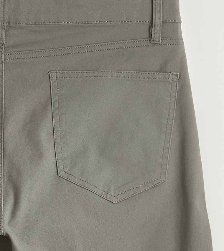 Mid Rise Slim Fit Gabardine Chinos
