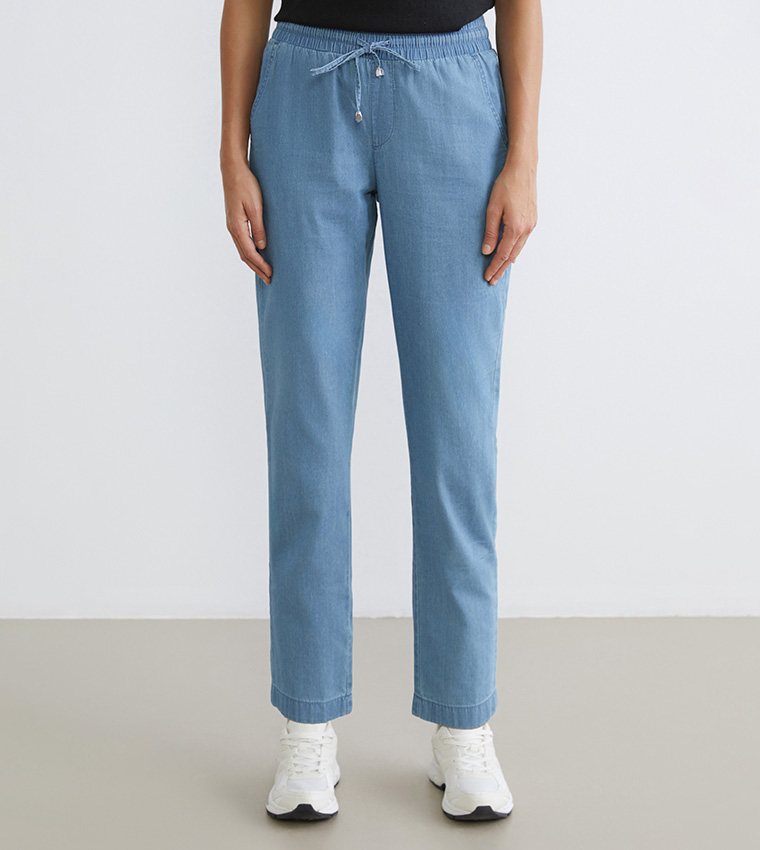 بنطلون جينز نسائي ضيق برباط على الخصر