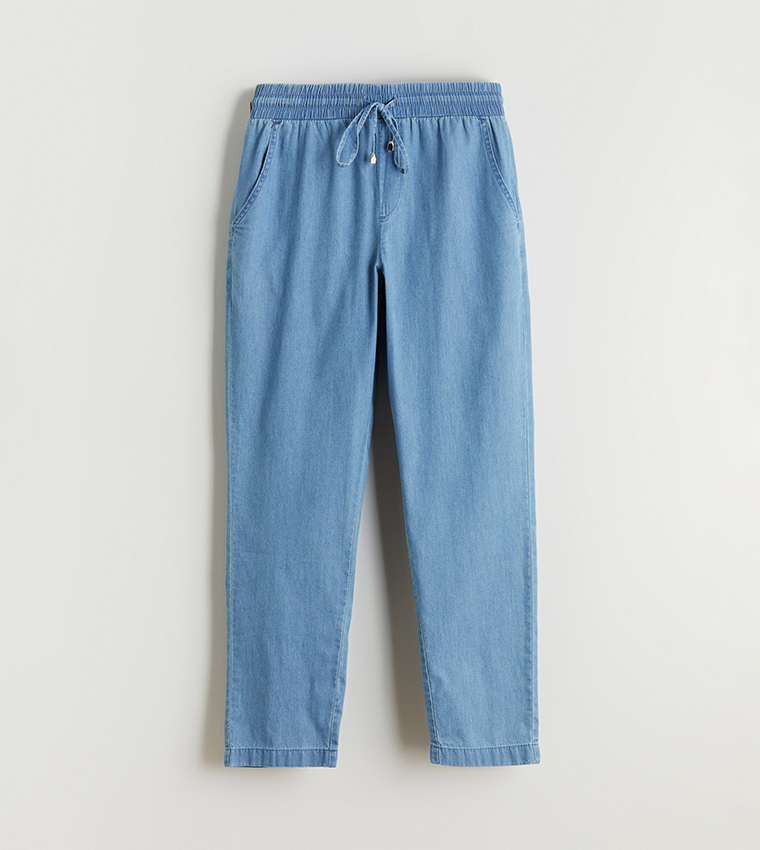 بنطلون جينز نسائي ضيق برباط على الخصر