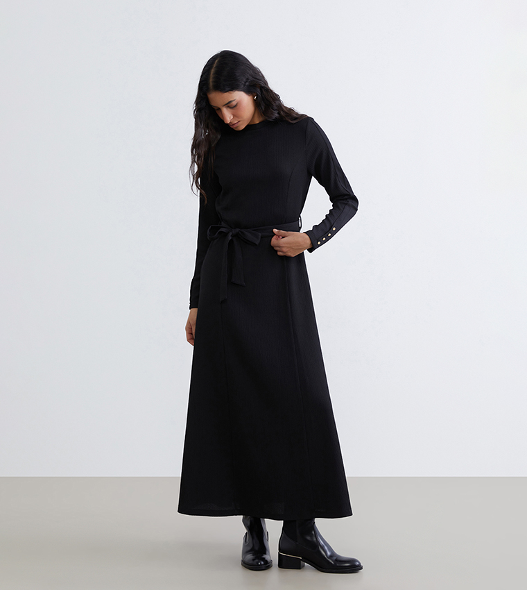 Textured Crew Neck Belted Maxi Dress