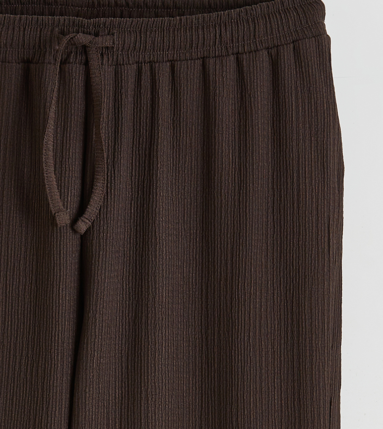 Textured Drawstring Waist Straight Fit Pants