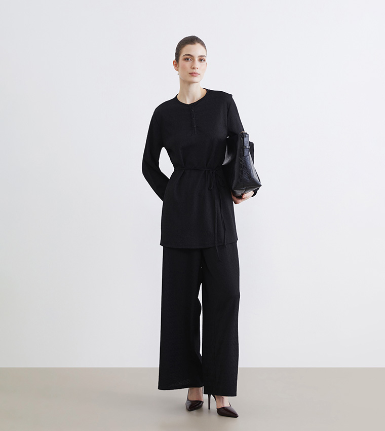 Textured Crew Neck Tunic Top