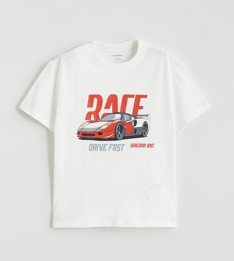 تيشيرت بطبعة وكم قصير وقبة مستديرة