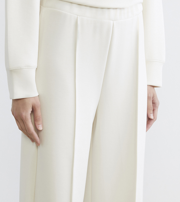 بنطلون رياضي بخصر مطاطي