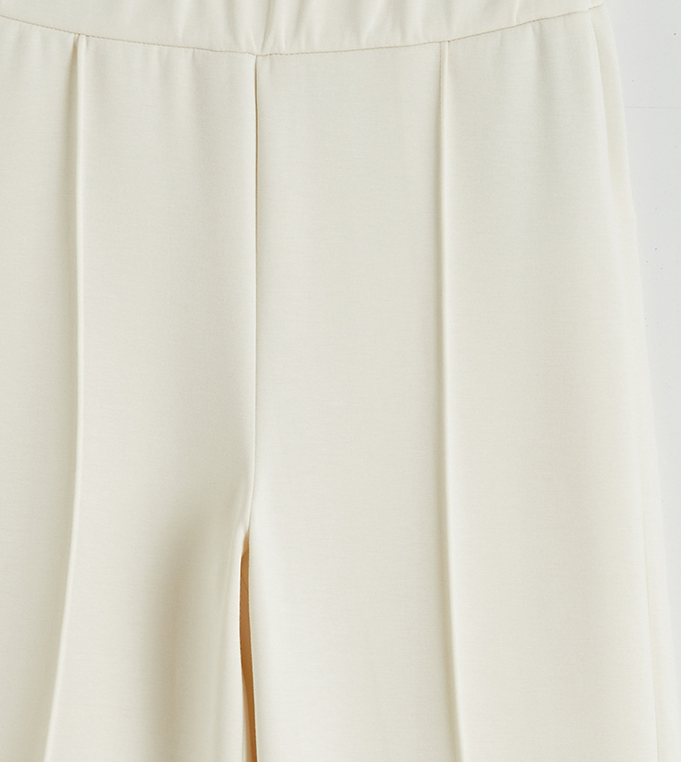 بنطلون رياضي بخصر مطاطي