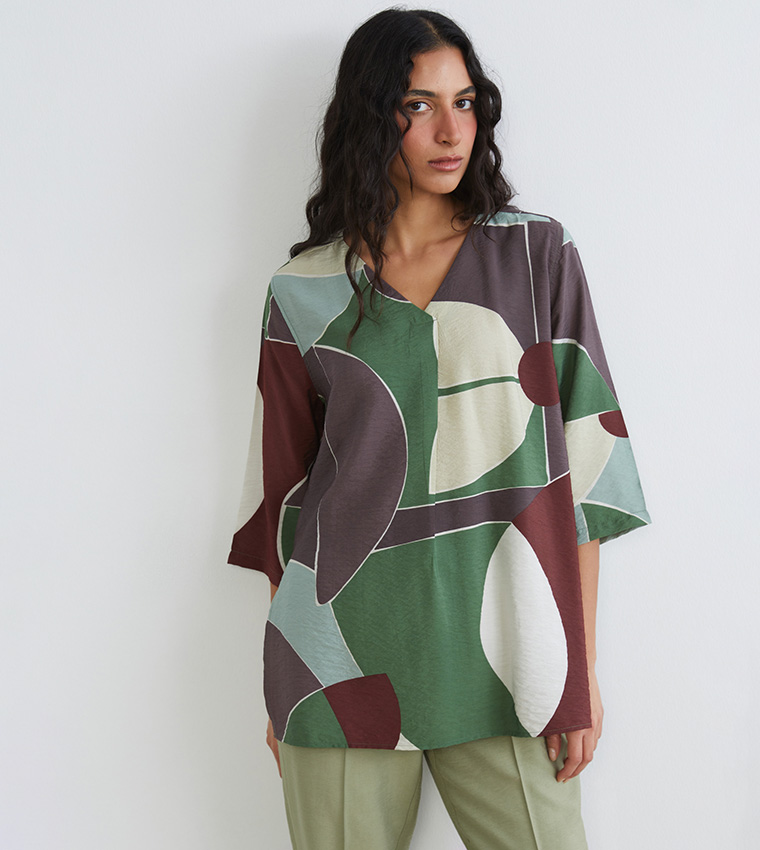 Patterned 3/4 Sleeves Oversized Top