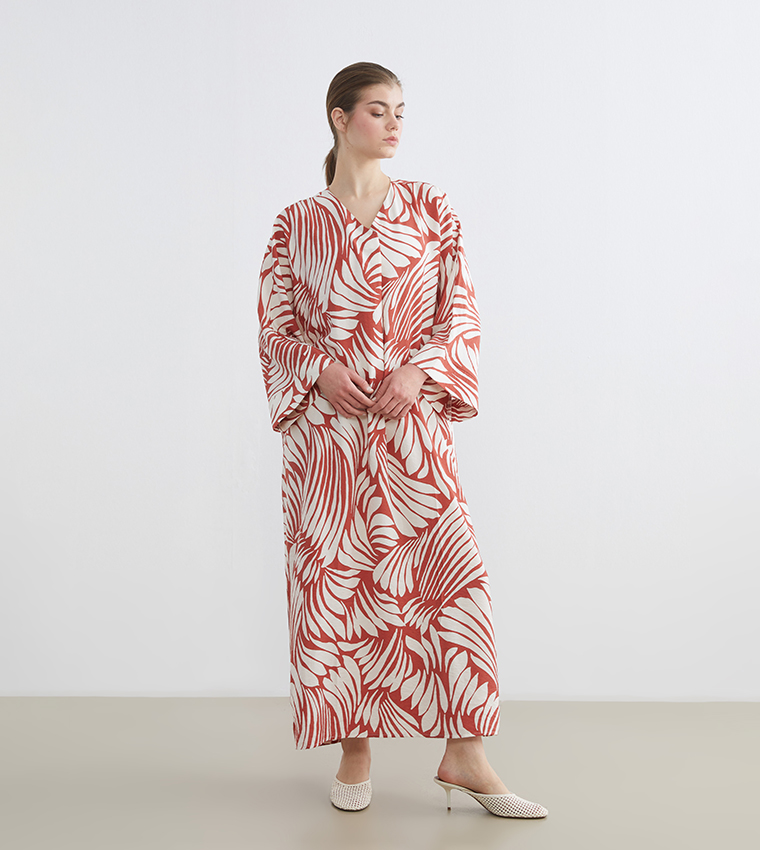 Patterned V-Neck 3/4 Sleeves Midaxi Dress