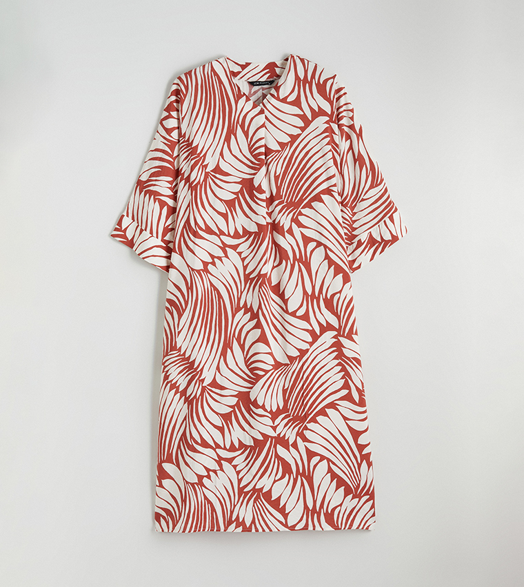 Patterned V-Neck 3/4 Sleeves Midaxi Dress