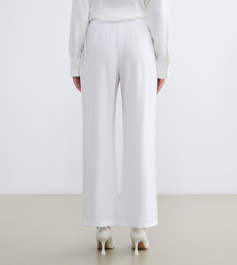 بنطلون واسع برباط 