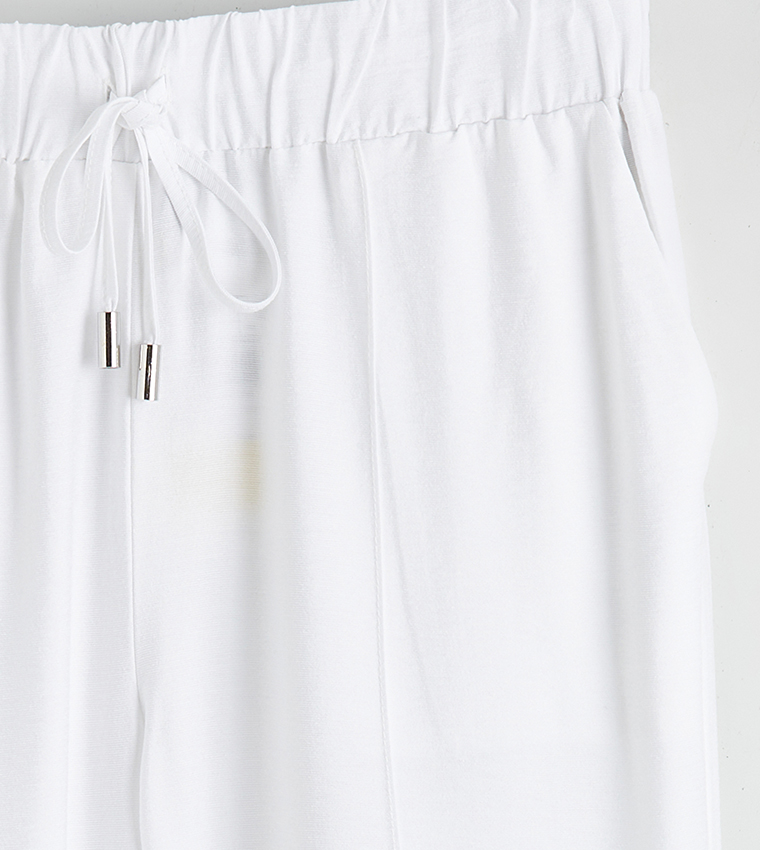 بنطلون واسع برباط 