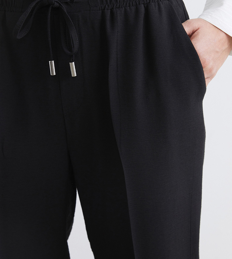 بنطلون سادة بخصر مرن وقصة كاروت