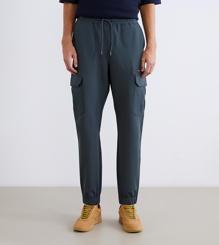 Mid Rise Slim Fit Cargo Trousers