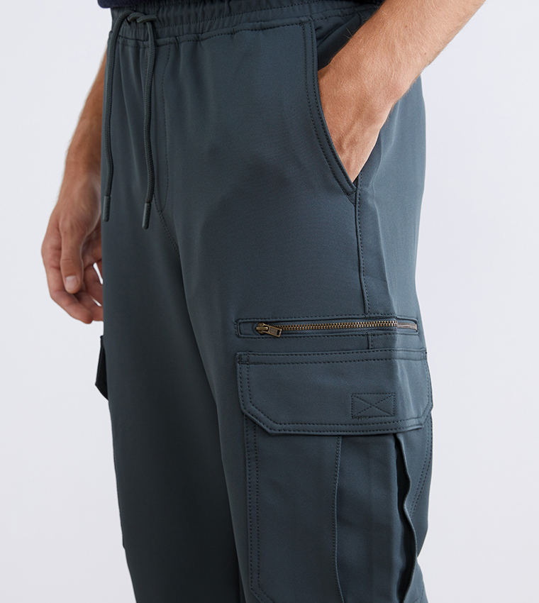 Mid Rise Slim Fit Cargo Trousers